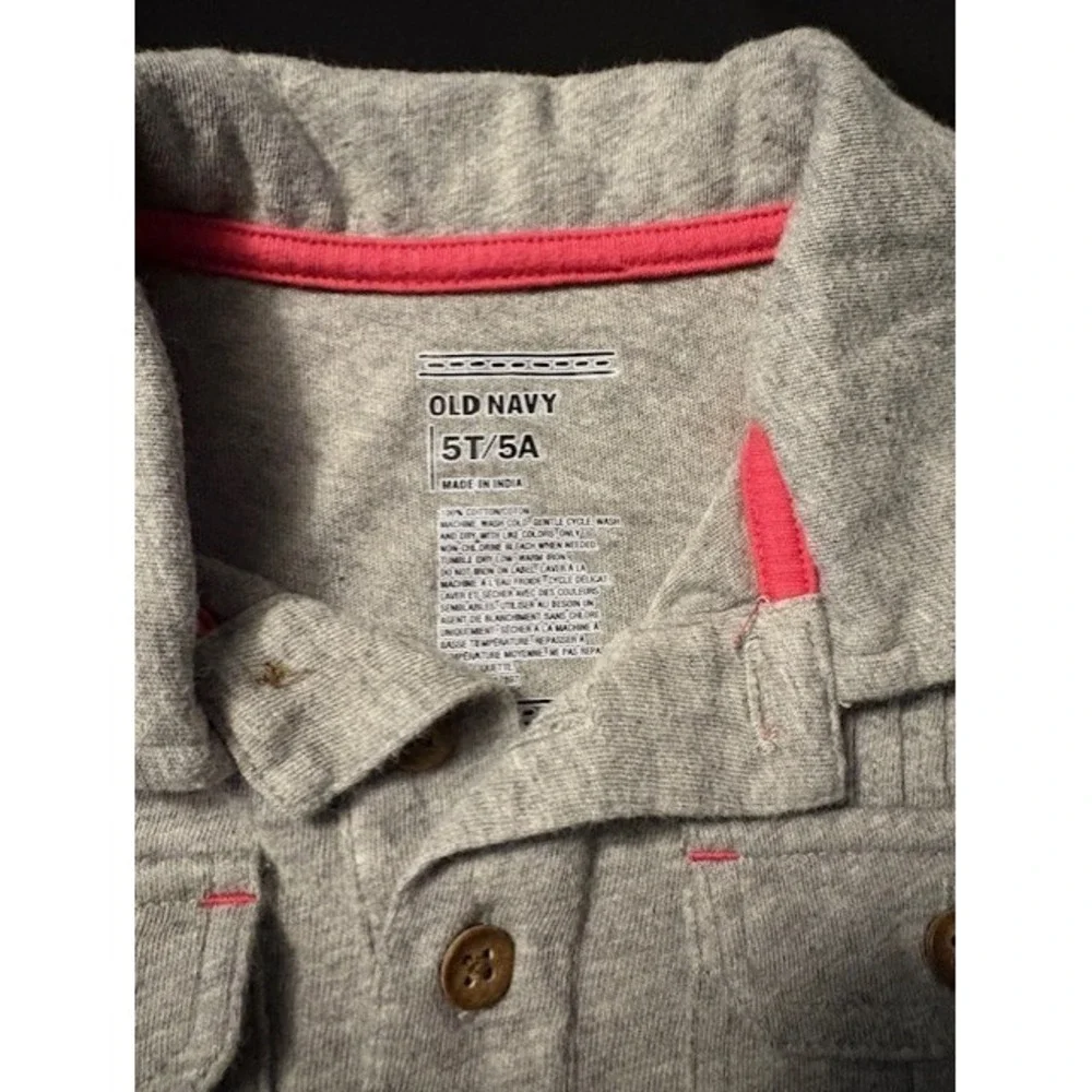 Old Navy light gray polo shirt with pockets, toddler size 5T